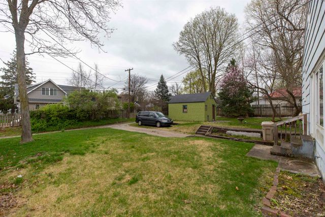 809 E Donmoyer Avenue, South Bend, IN 46614