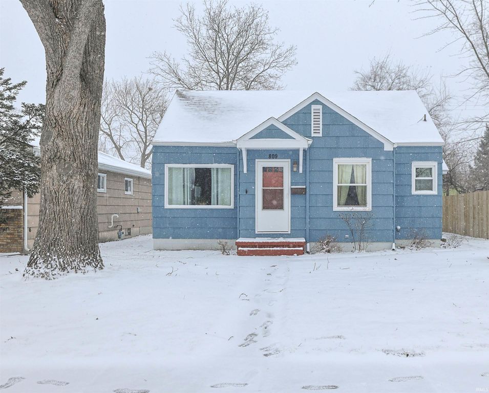 809 E Donmoyer Avenue, South Bend, IN 46614