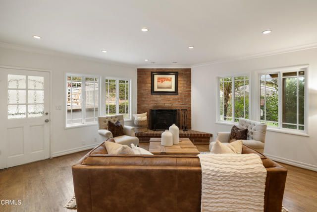 941 Chehalem Road, La Canada Flintridge, CA 91011