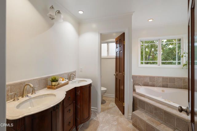 941 Chehalem Road, La Canada Flintridge, CA 91011