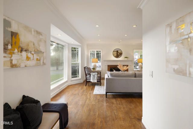 941 Chehalem Road, La Canada Flintridge, CA 91011