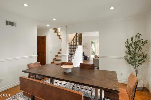 941 Chehalem Road, La Canada Flintridge, CA 91011