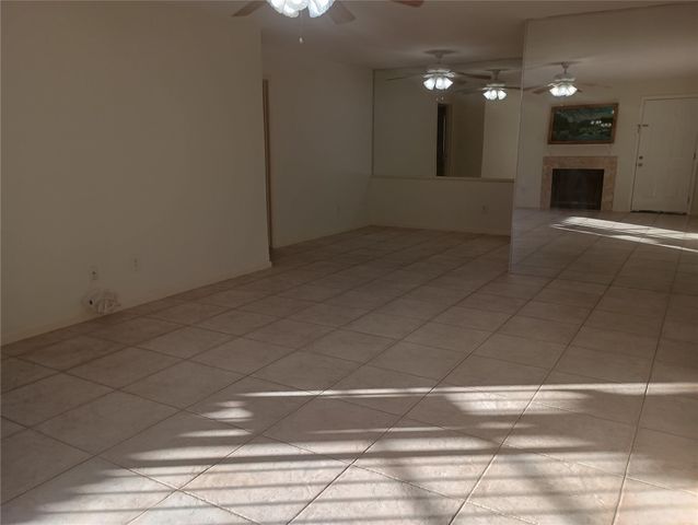 8787 Brae Acres Road 307, Houston, TX 77074