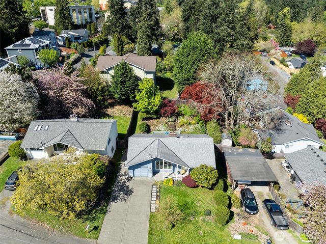 2532 NE 108th Place, Seattle, WA 98125