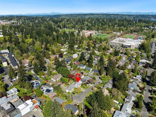 2532 NE 108th Place, Seattle, WA 98125