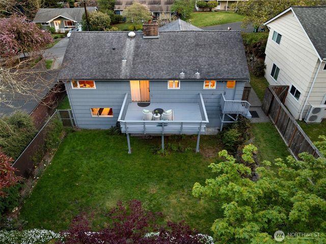2532 NE 108th Place, Seattle, WA 98125