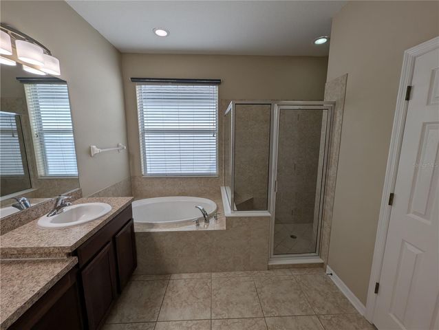 12717 AVELAR CREEK DRIVE, Riverview, FL 33578