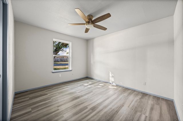 316 Matthew Drive, Crowley, TX 76036