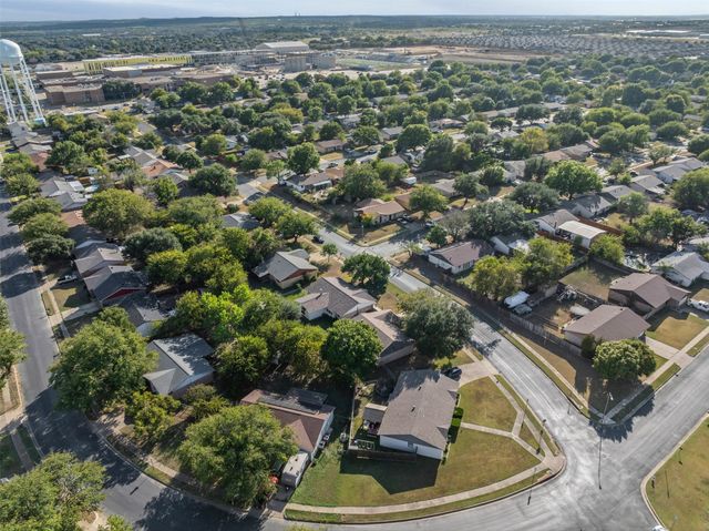 316 Matthew Drive, Crowley, TX 76036