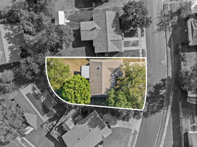 316 Matthew Drive, Crowley, TX 76036