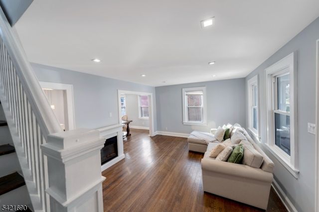 51 Cedar St, Nutley Twp., NJ 07110