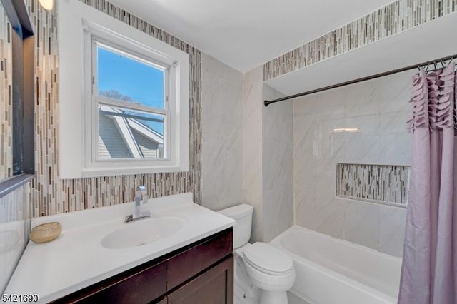 51 Cedar St, Nutley Twp., NJ 07110