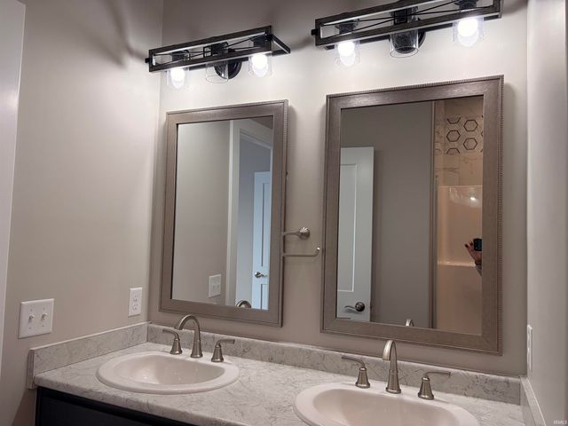 5591 BROAD FIELDS Cove, Fort Wayne, IN 46818