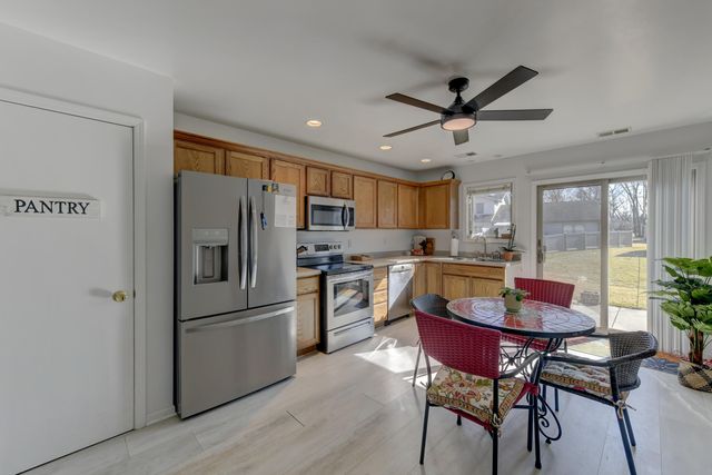 3962 Juniper Trail, Highland, IN 46322