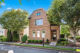 7845 Crownpoint Drive, Alpharetta, GA 30005