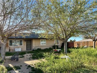 11890 10th, Hesperia, CA 92345