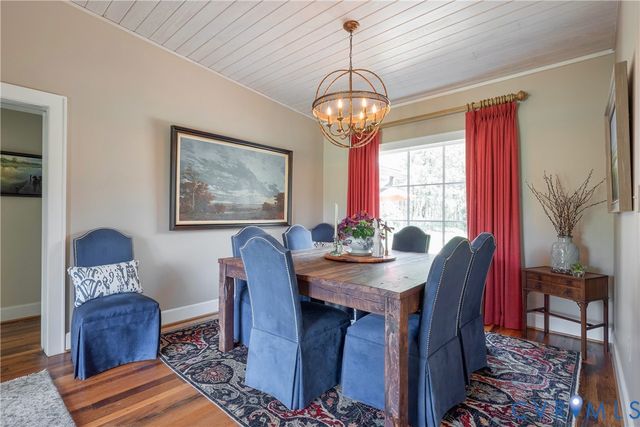 794 River Rd W, Manakin Sabot, VA 23103