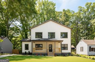 1432 SW BLUEFIELD Drive, Atlanta, GA 30310