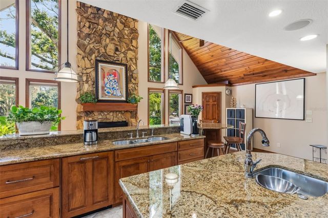1944 LEVINE LANE, Clearwater, FL 33760