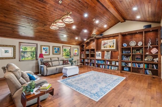 1944 LEVINE LANE, Clearwater, FL 33760