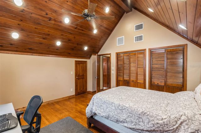 1944 LEVINE LANE, Clearwater, FL 33760