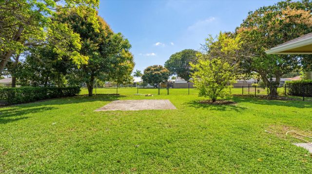 11576 Sanderling Drive, Wellington, FL 33414