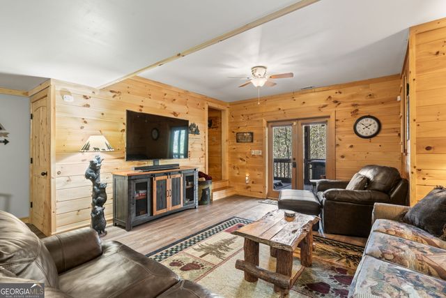283 Black Gum Lane, Blue Ridge, GA 30513