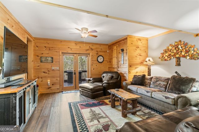 283 Black Gum Lane, Blue Ridge, GA 30513