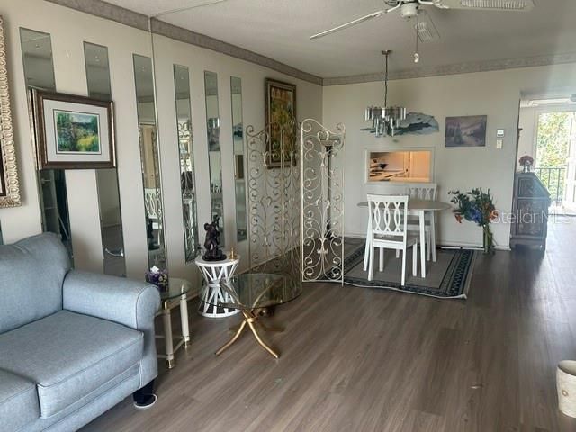 7461 W COUNTRY CLUB DRIVE N 402, Sarasota, FL 34243