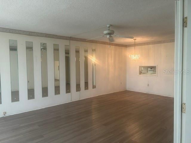 7461 W COUNTRY CLUB DRIVE N 402, Sarasota, FL 34243
