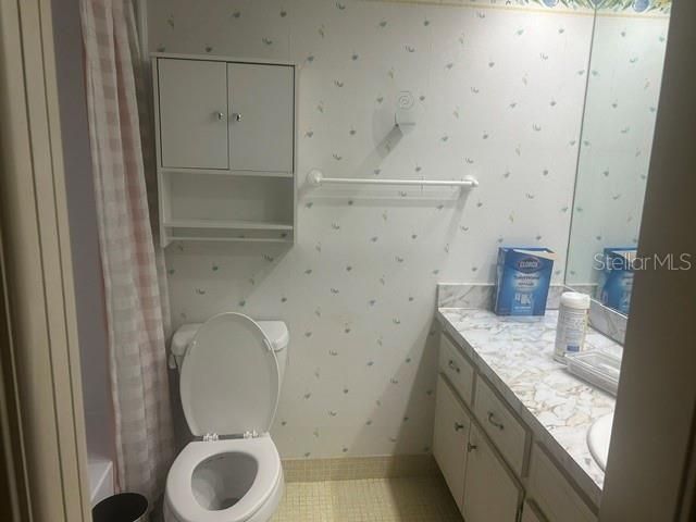 7461 W COUNTRY CLUB DRIVE N 402, Sarasota, FL 34243