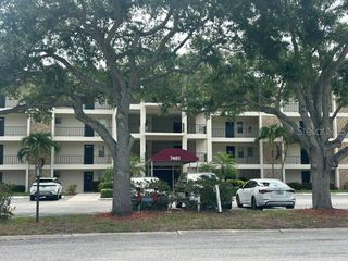 7461 W COUNTRY CLUB DRIVE N 402, Sarasota, FL 34243