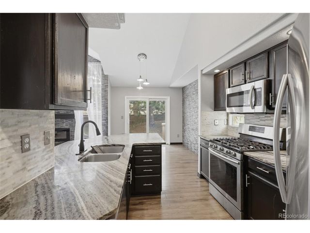 2498 S Scranton Way, Aurora, CO 80014