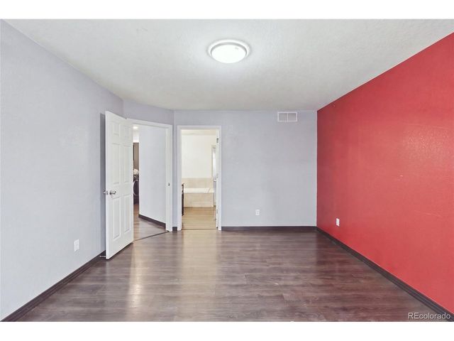 2498 S Scranton Way, Aurora, CO 80014
