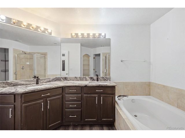 2498 S Scranton Way, Aurora, CO 80014