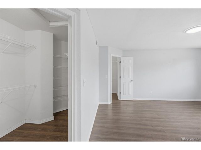 2498 S Scranton Way, Aurora, CO 80014