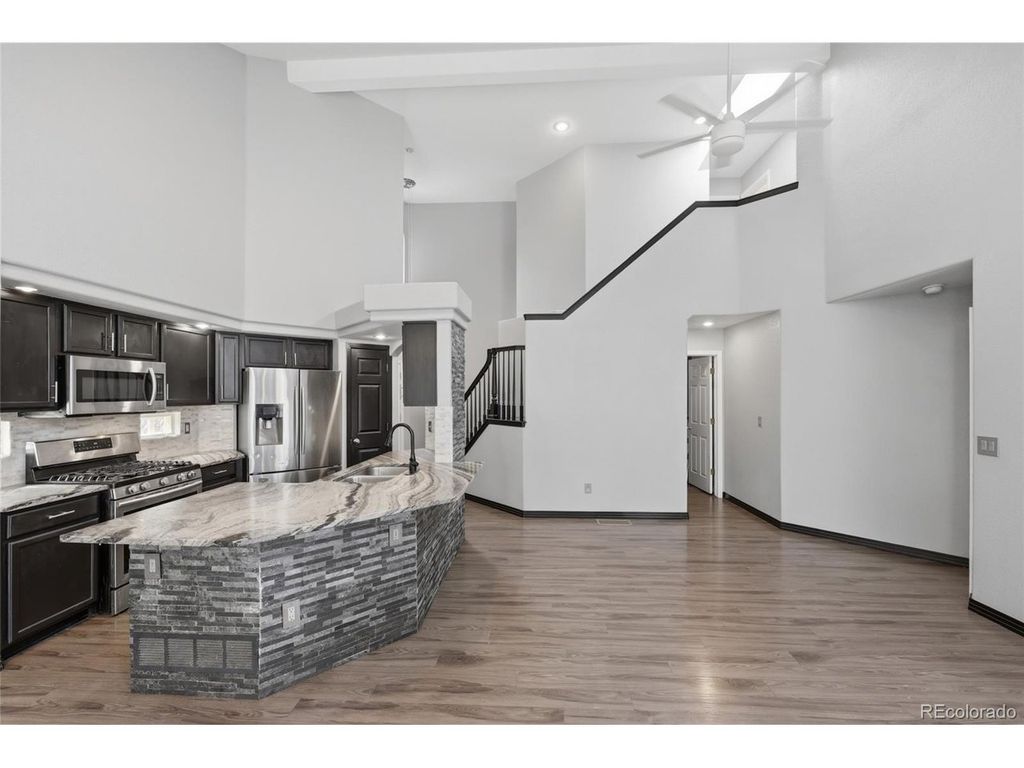 2498 S Scranton Way, Aurora, CO 80014