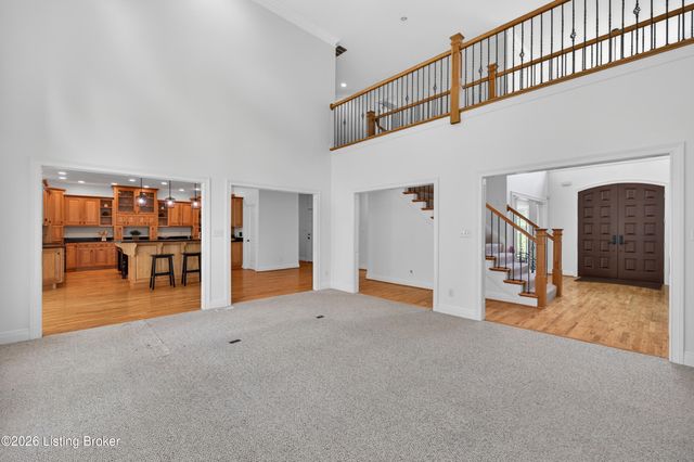 12307 Ridgeview Dr, Goshen, KY 40026