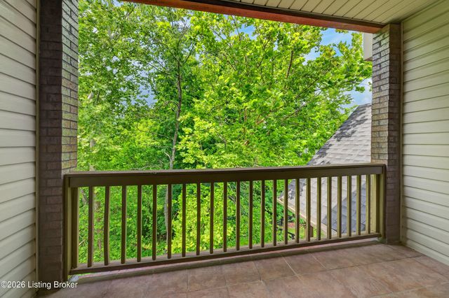 12307 Ridgeview Dr, Goshen, KY 40026