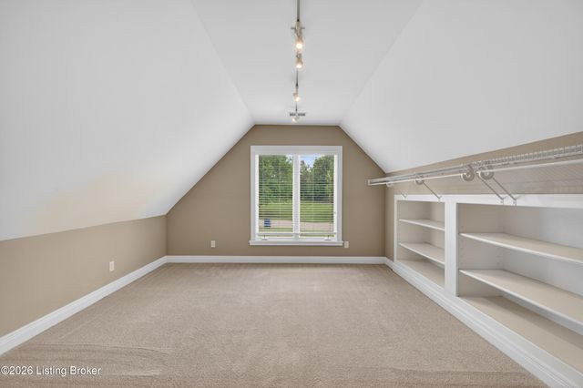 12307 Ridgeview Dr, Goshen, KY 40026