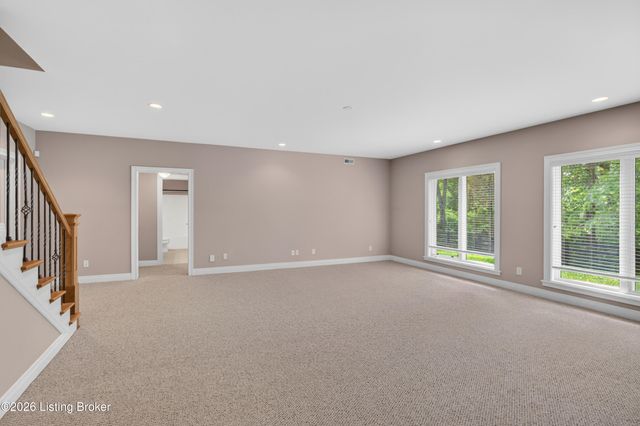 12307 Ridgeview Dr, Goshen, KY 40026
