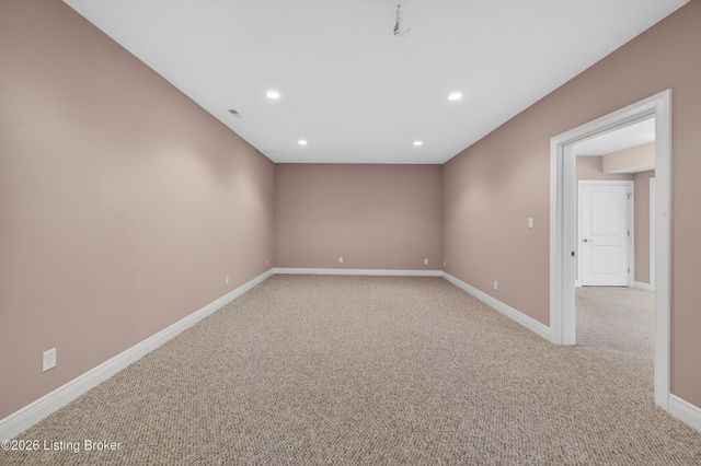 12307 Ridgeview Dr, Goshen, KY 40026