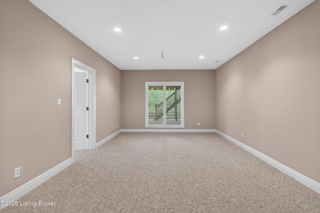12307 Ridgeview Dr, Goshen, KY 40026