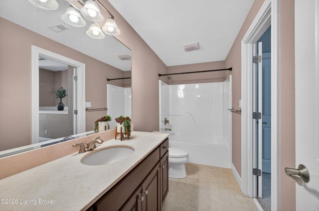 12307 Ridgeview Dr, Goshen, KY 40026