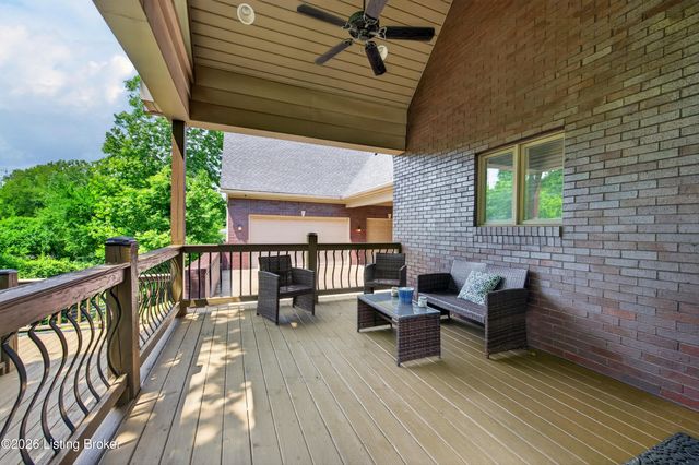 12307 Ridgeview Dr, Goshen, KY 40026
