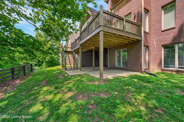 12307 Ridgeview Dr, Goshen, KY 40026