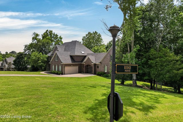 12307 Ridgeview Dr, Goshen, KY 40026