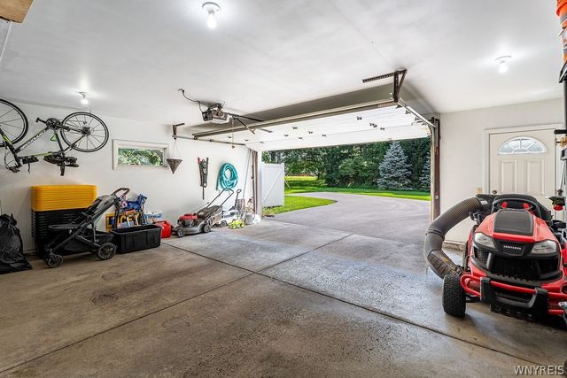 5293 Ashwood Court, Clarence, NY 14031