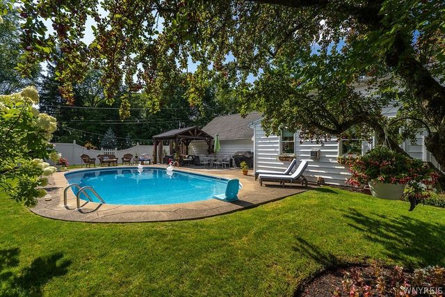 5293 Ashwood Court, Clarence, NY 14031