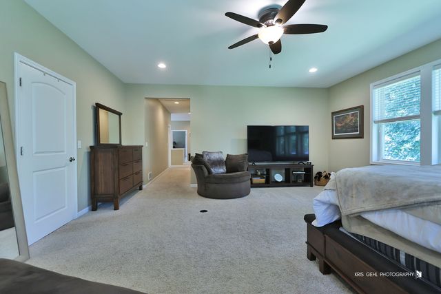 39226 N Rangers Way, Antioch, IL 60002